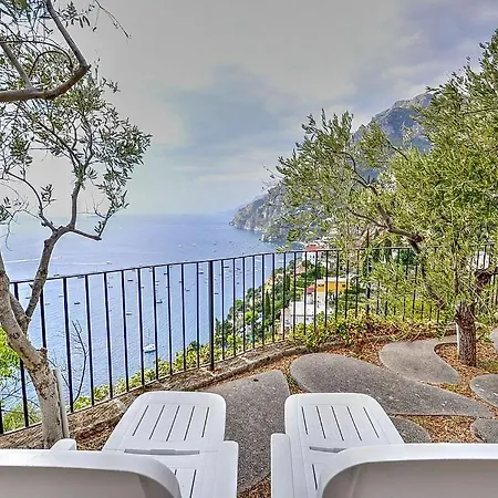 Sleeps 2 Pool Air Con Wifi *