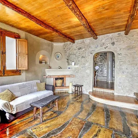 Sleeps 2 Pool Air Con Wifi Vila *