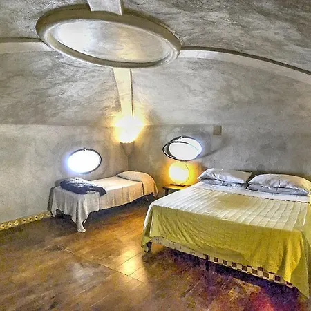Sleeps 2 Pool Air Con Wifi Vila *