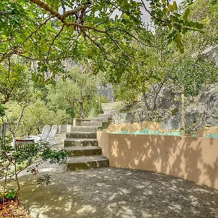 Vila Sleeps 2 Pool Air Con Wifi Positano
