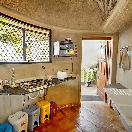 Vila Sleeps 2 Pool Air Con Wifi *