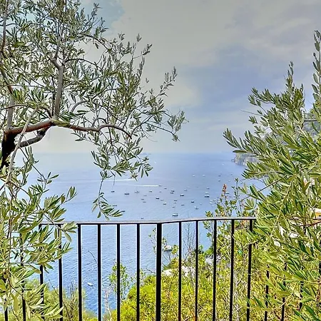 Sleeps 2 Pool Air Con Wifi Vila